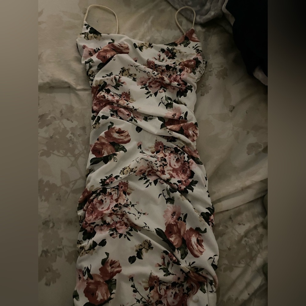 white floral dress💐